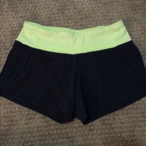 Lululemon black/green shorts